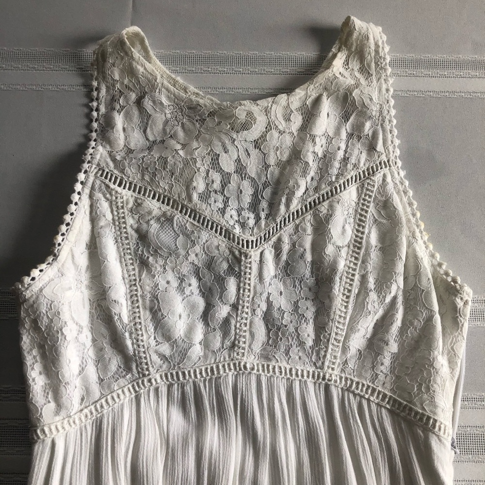 Abercrombie white lace top dress